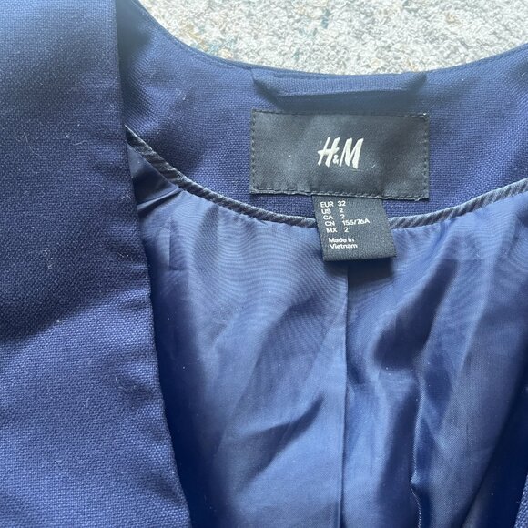 H&M blazer - Picture 3 of 5
